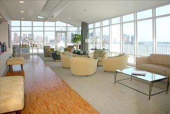Cesar Suites At Harborside Hotel *